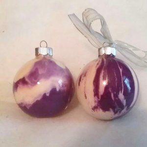 Set of 2 hand-dripped Christmas ornaments